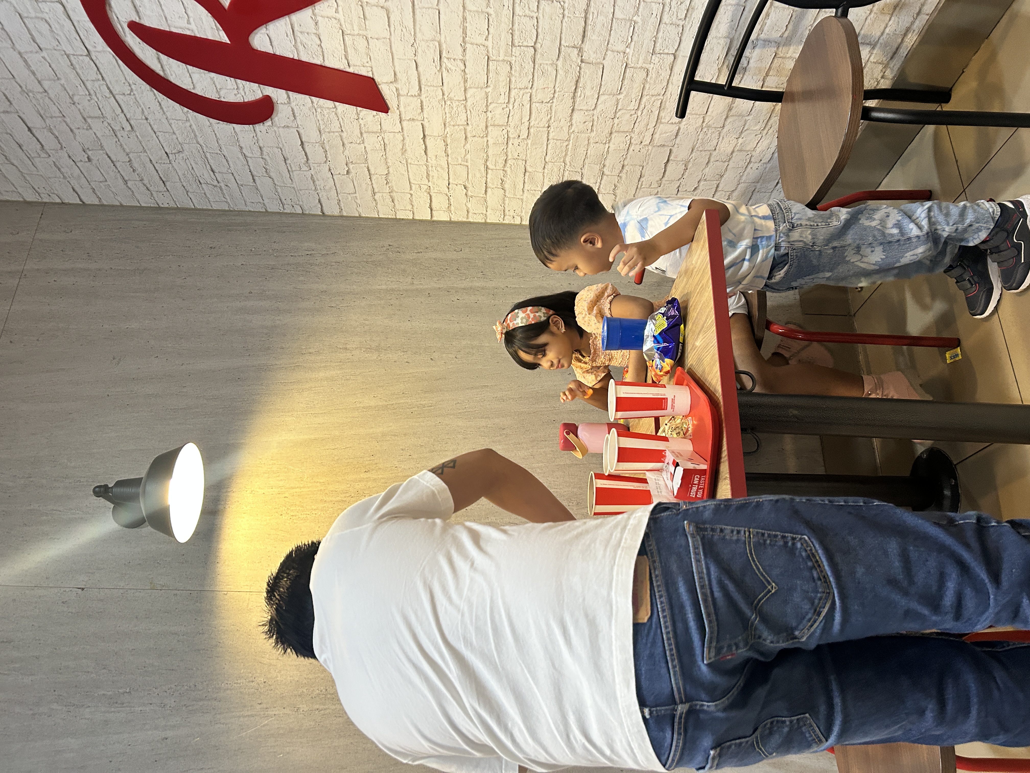daddy with oli and koykoy at kfc